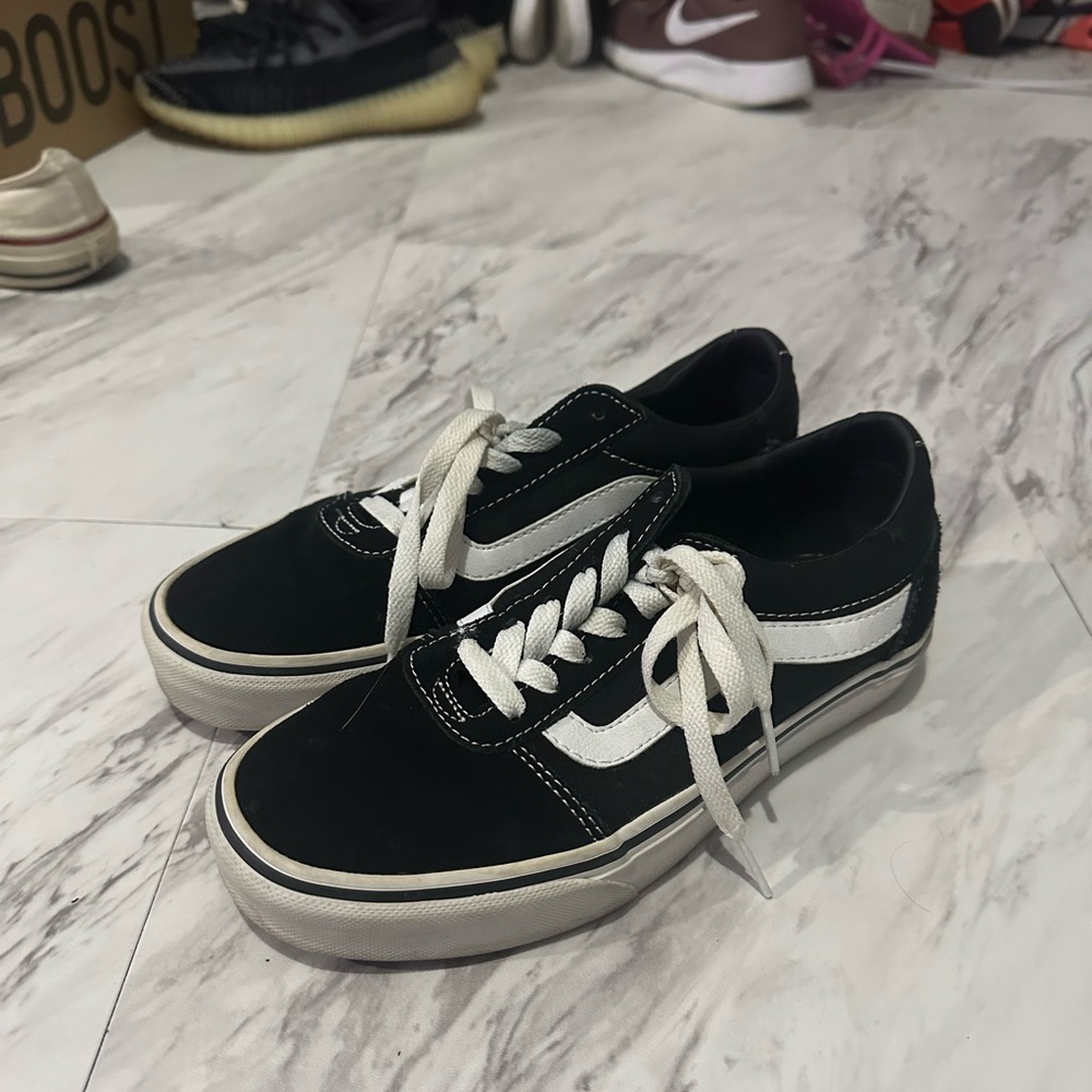 BLACK OLD SKOOL VANS
